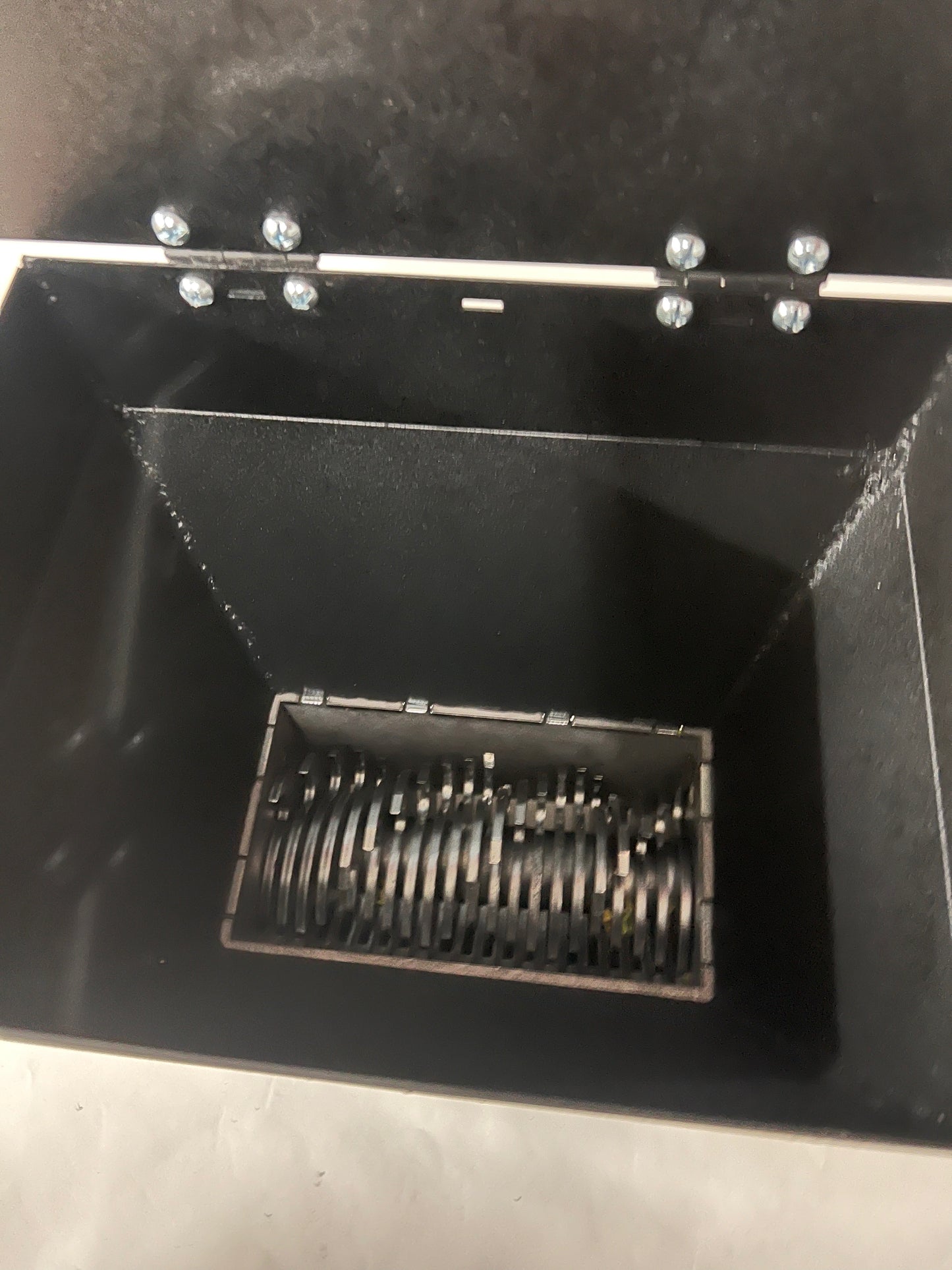 SHREDDER FULLY BUILT WITH HOPPER - 21 x 5MM 3 BLADE ROTATING SHEAR CUTS PLUS 6MM SIEVE with HOPPER