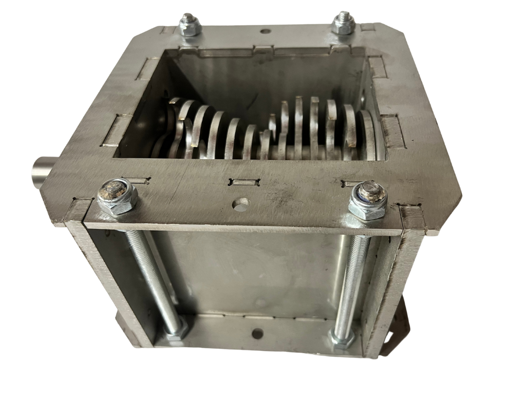 14 X 5MM BLADE SHREDDER - 3 ROTATION SHEAR BLADES - 6MM MESH 100% stainless steel Version 3.3 Shredder box