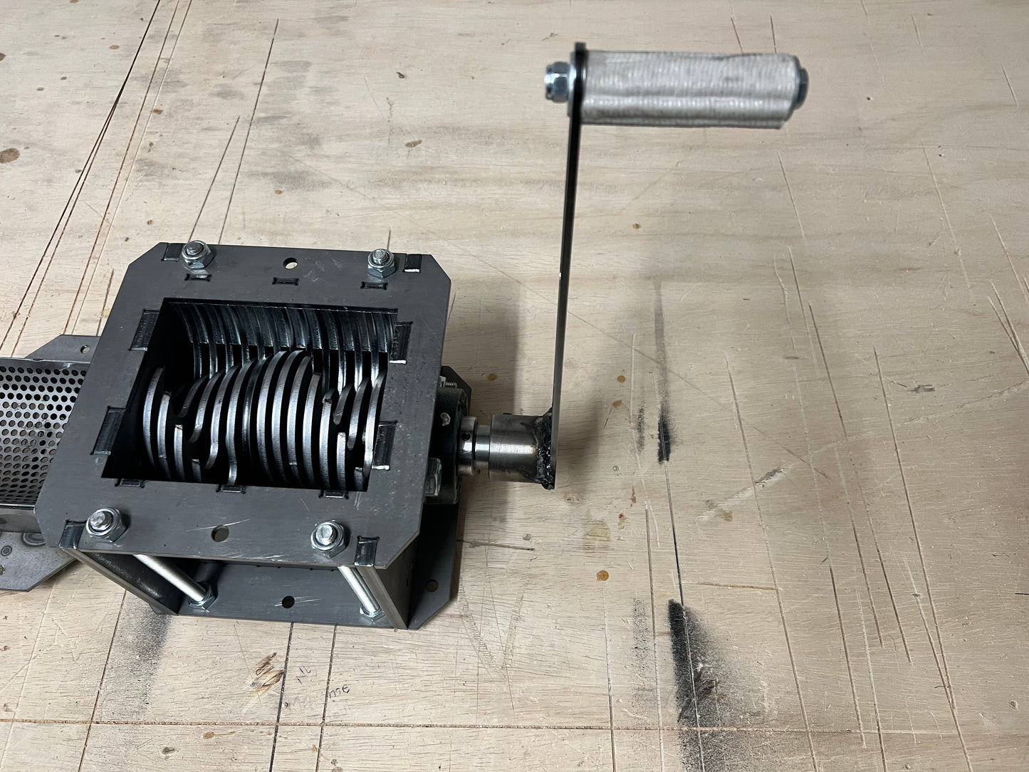 Hand Crank Shredder Unit.